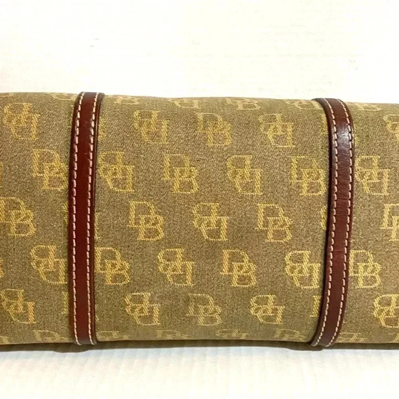 Dooney Bourke BD signature print canvas shoulder handbag - Picture 3 of 12